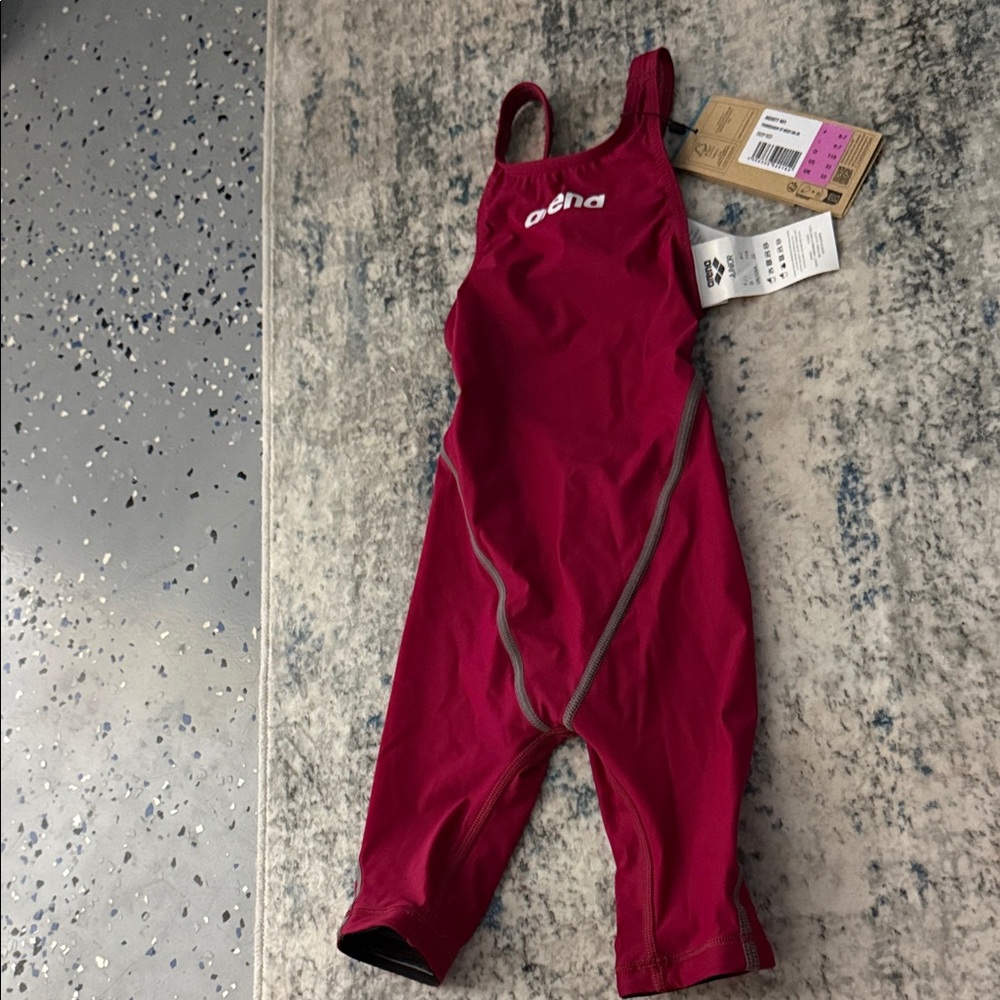 Arena Powerskin Tech Suit-New size 22 youth